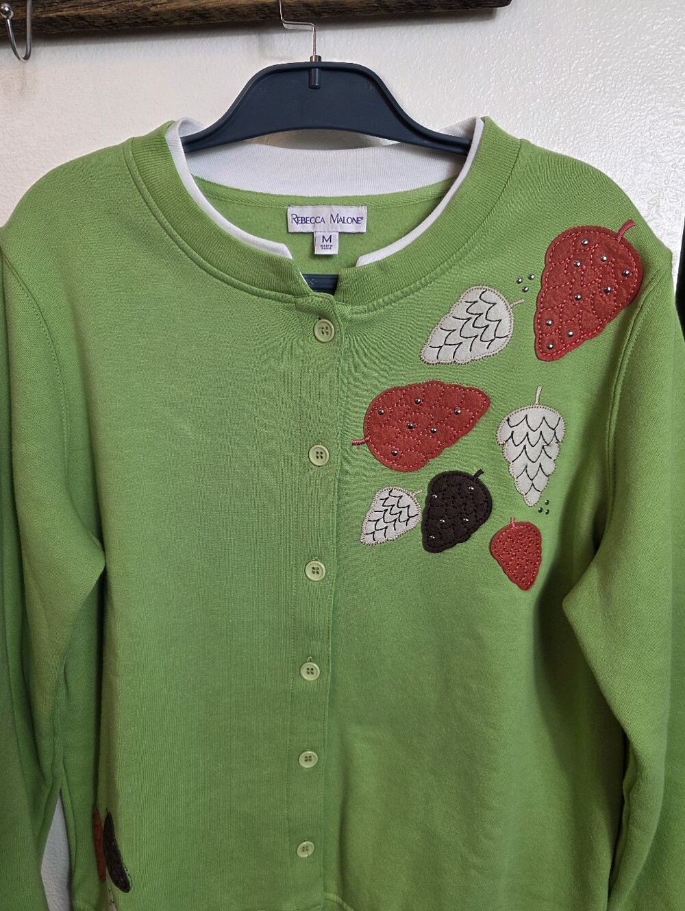 Rebecca Malone Women’s Medium Green Embroidered Leaf Button Front Cardigan Fall - Picture 5 of 11